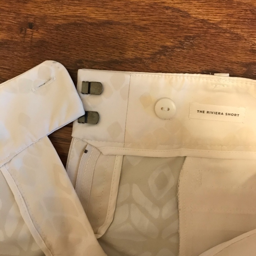 LOFT Riviera Shorts with Soft White Pattern π€ - Picture 5 of 6